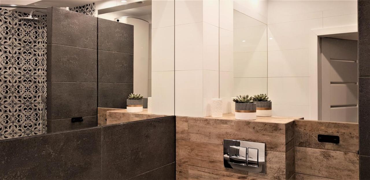 צ'סטוצ'ובה Apartament Centrum Park Ul Waszyngtona מראה חיצוני תמונה